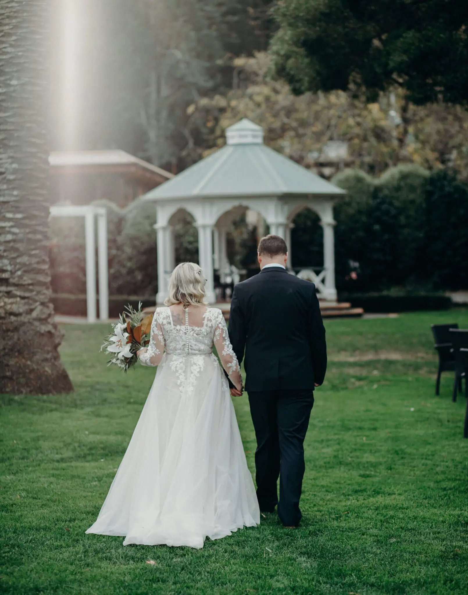 How to legally elope in Australia (in five quiet steps)